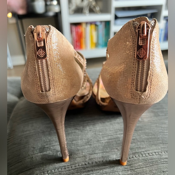 Rose Gold Antonio Melani Sparkly 4” Heels, Worn Once, Size 8.5 - Picture 2 of 6